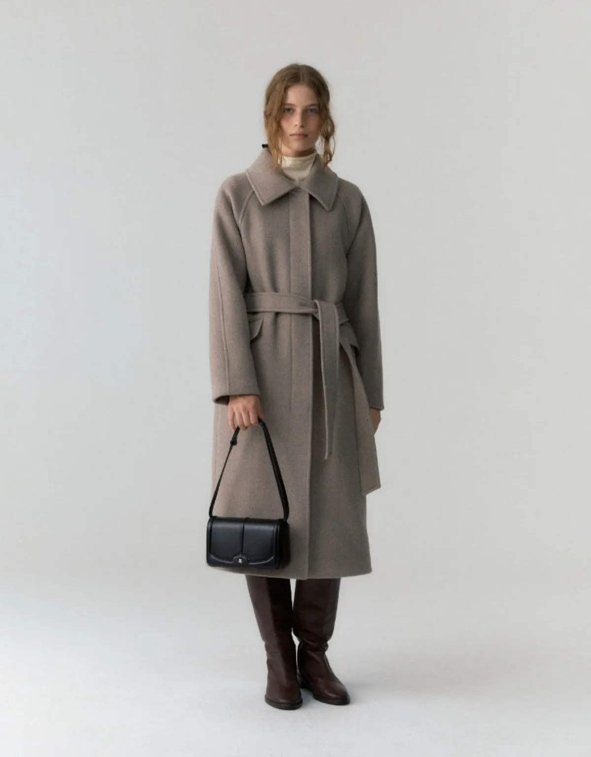 Balmacaan Coat In Gray Beige