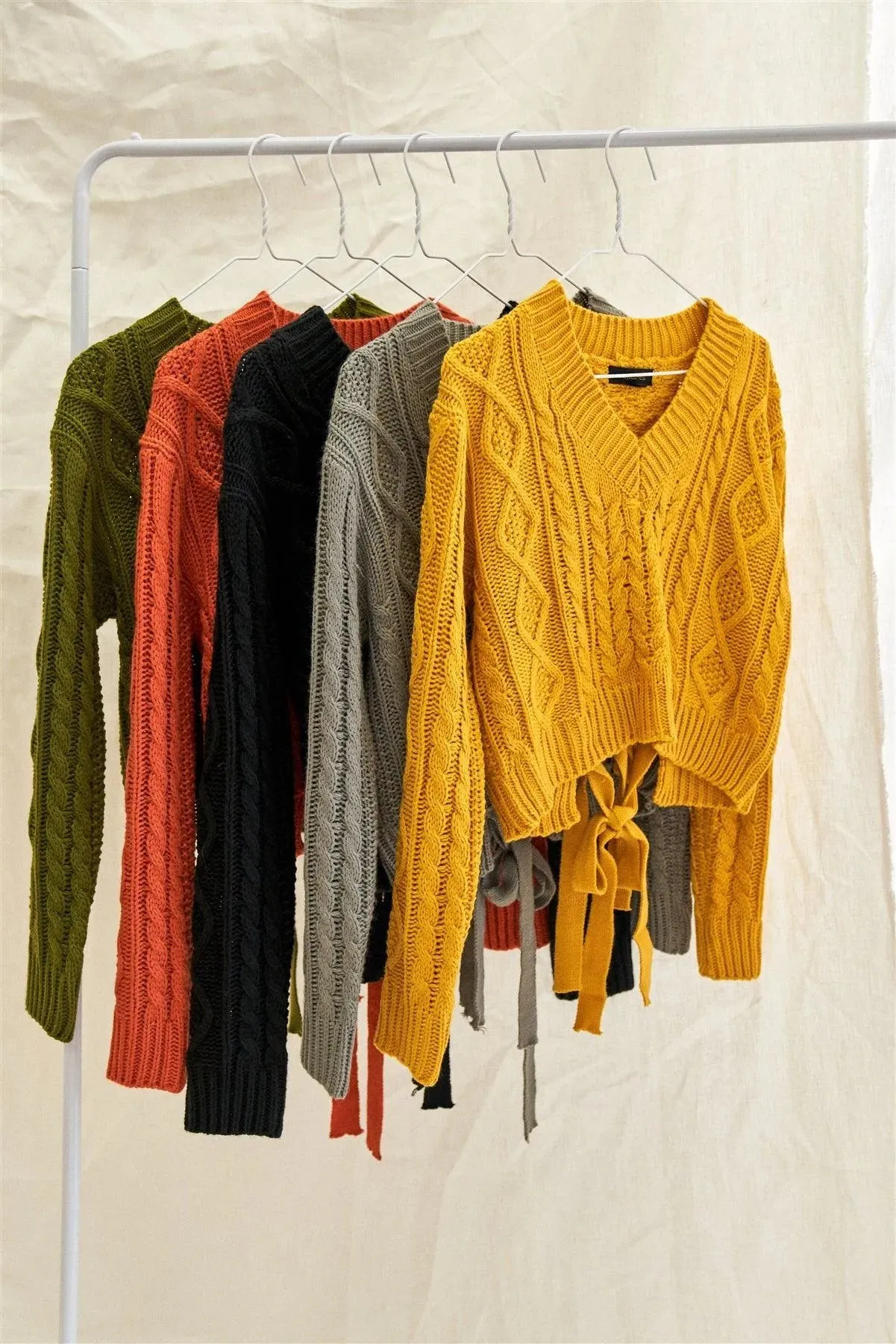 Black Long Sleeve V-Neck Knit Self-Tie Open Back Cropped Sweater /2-2-2