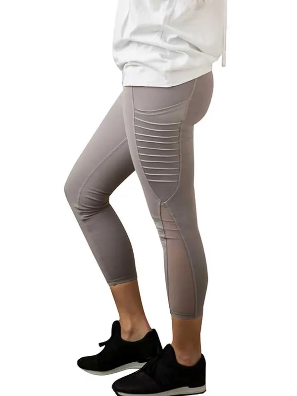 Butt Lifting Mesh Patchwork Pocket Capri Leggings