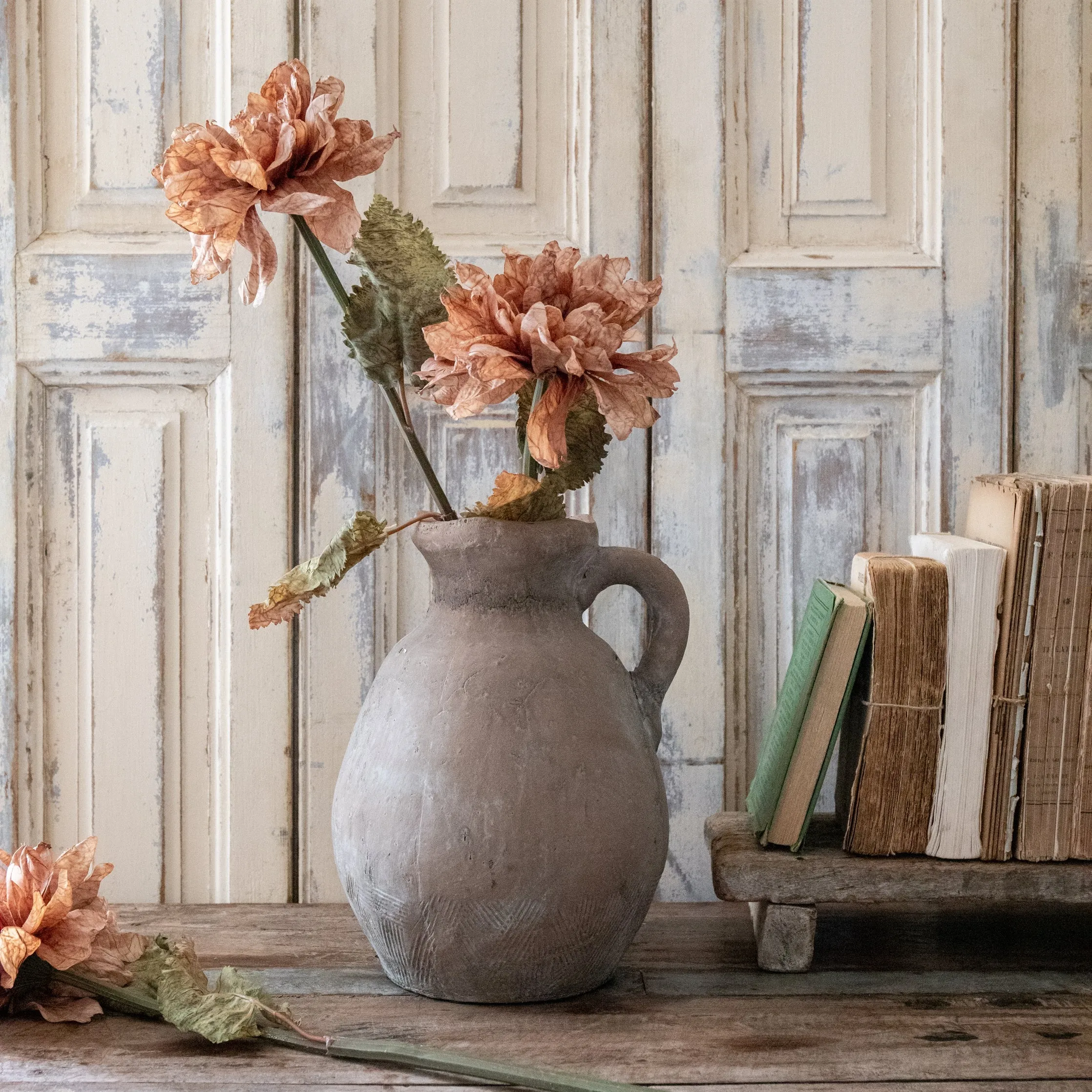 Dried Touch Ruffled Dahlia