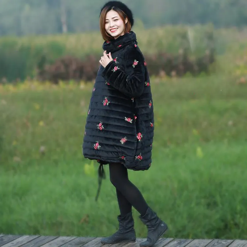 Embroidered Gold Velvet Ethnic Style Overcoat for Women