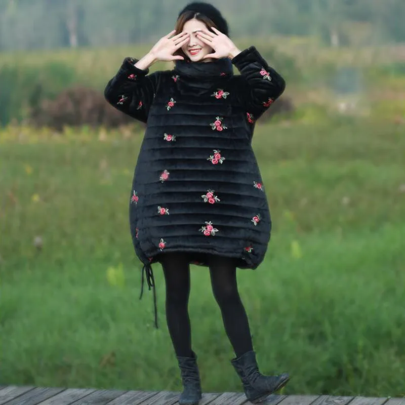 Embroidered Gold Velvet Ethnic Style Overcoat for Women