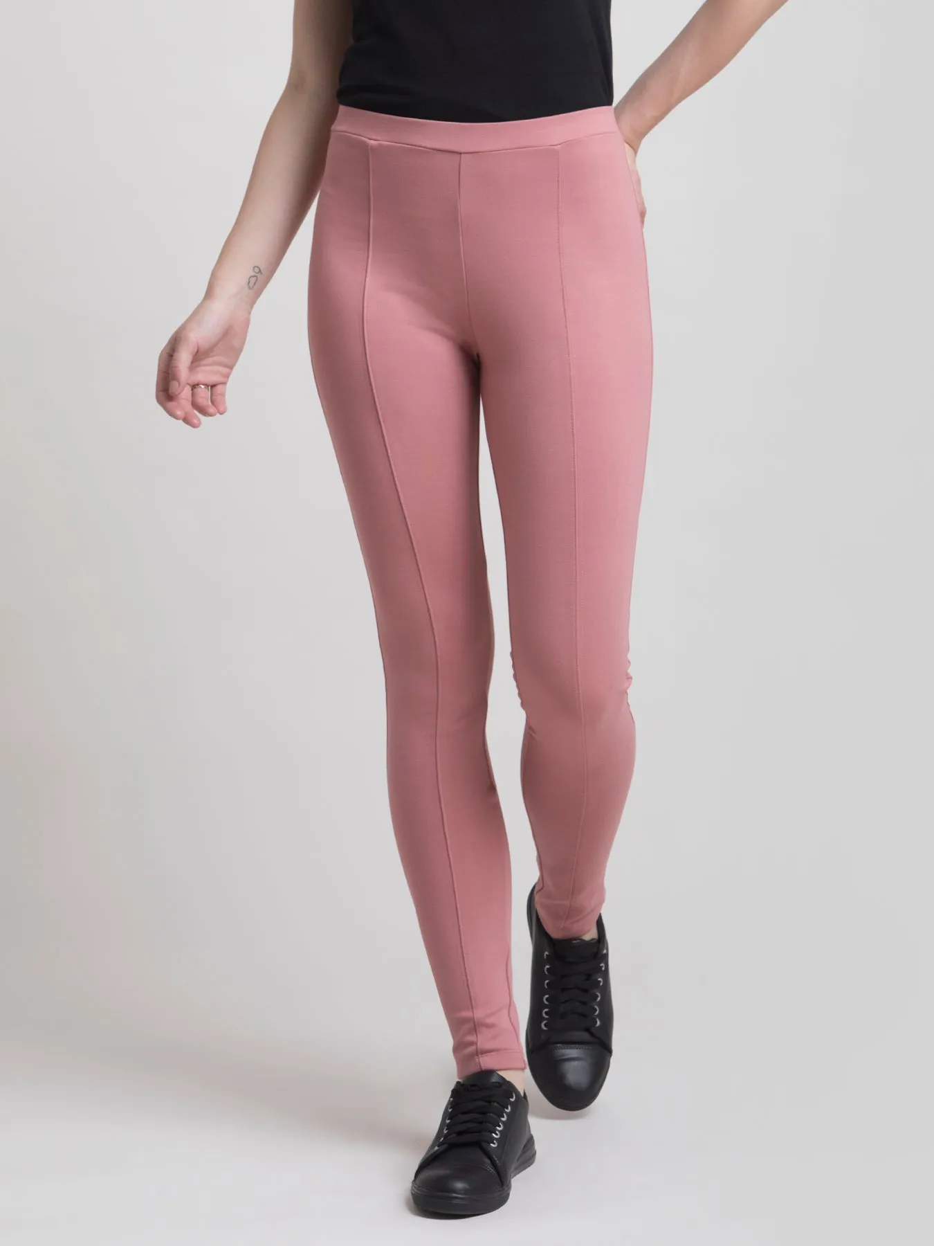 LivIn Leggings - Pink