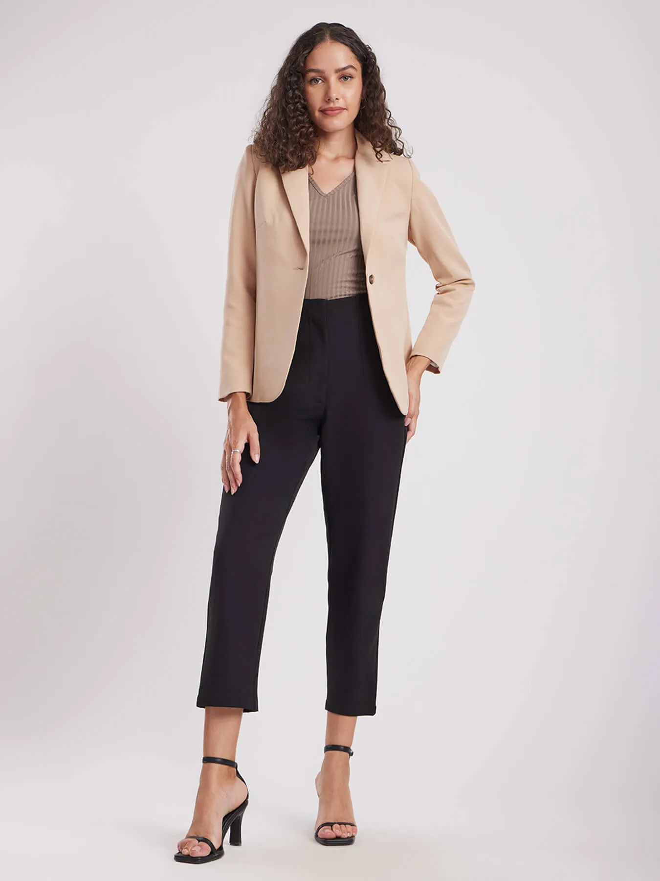 Single Breasted Blazer - Beige