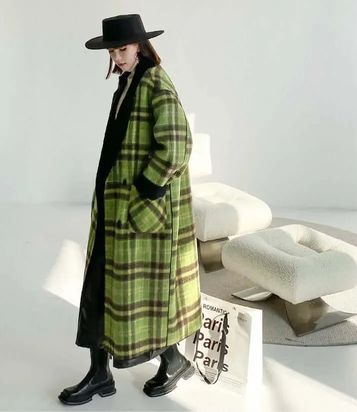 Stylish Plaid Women's Wool Coat for Winter Months