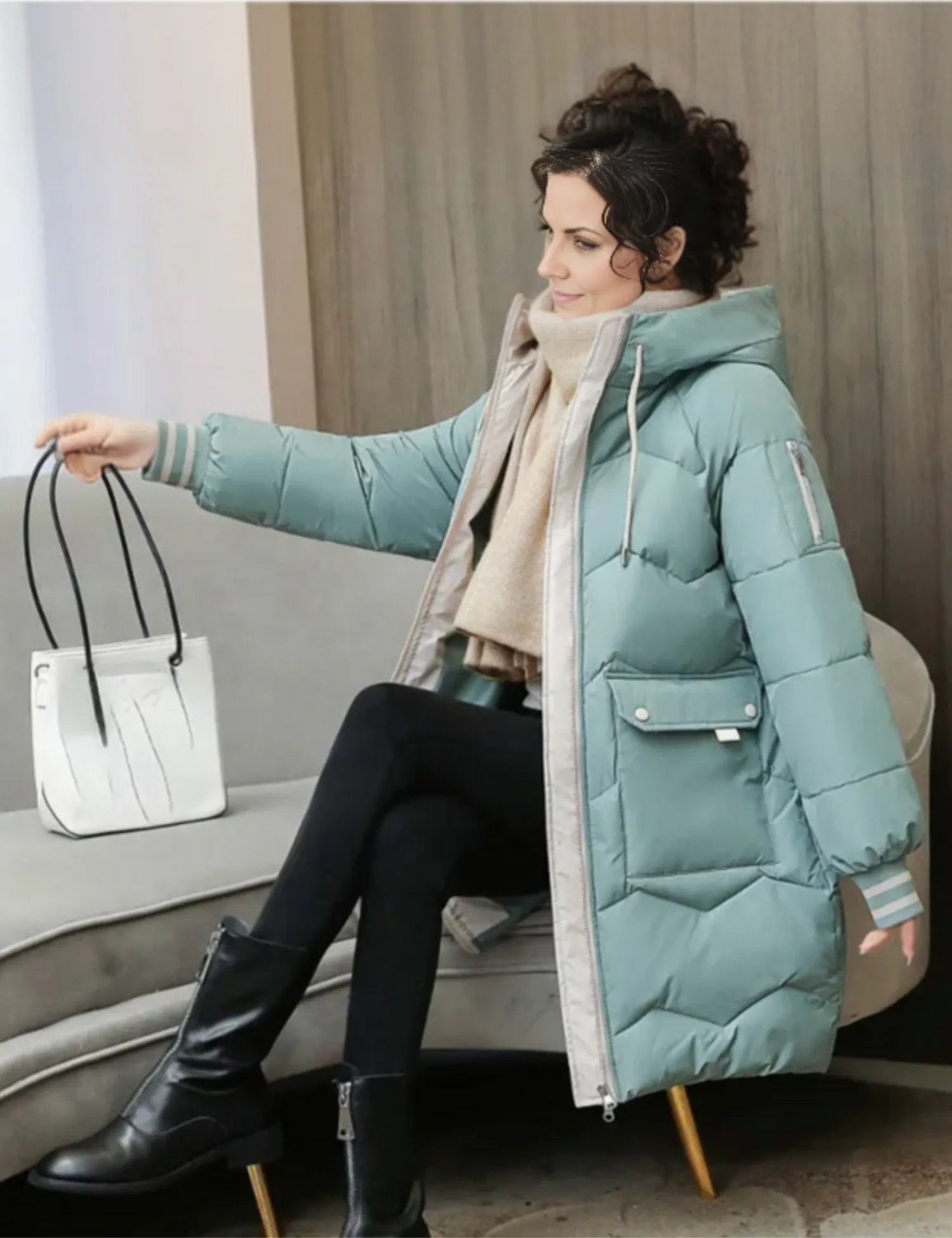 Women's Stylish Long Padded Winter Down Coat with Hood | Perfect for Outdoor Activities